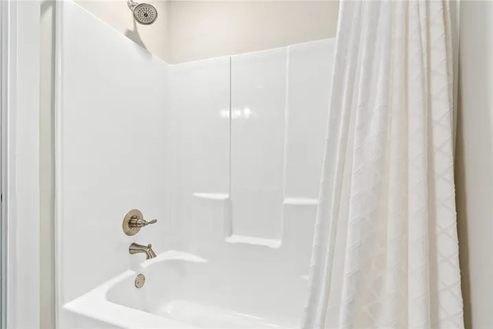 1903 Talcott Court, Auburn, Alabama 36830