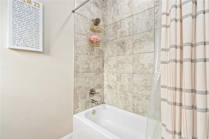 1903 Talcott Court, Auburn, Alabama 36830