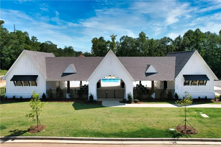 Pool and Pavilion!
