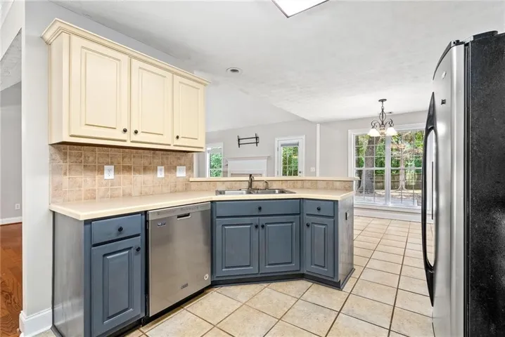 116 Carriage House Lane, Auburn, Alabama 36830