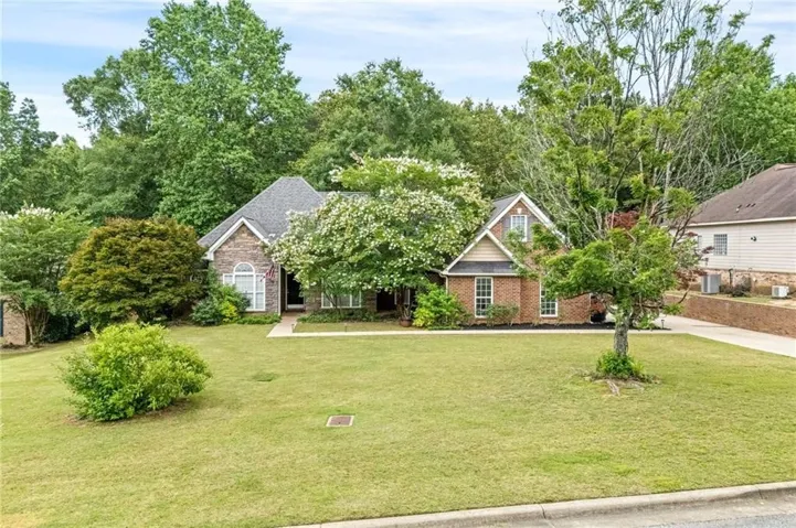 116 Carriage House Lane, Auburn, Alabama 36830