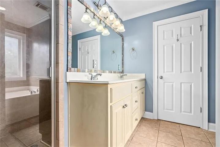 116 Carriage House Lane, Auburn, Alabama 36830