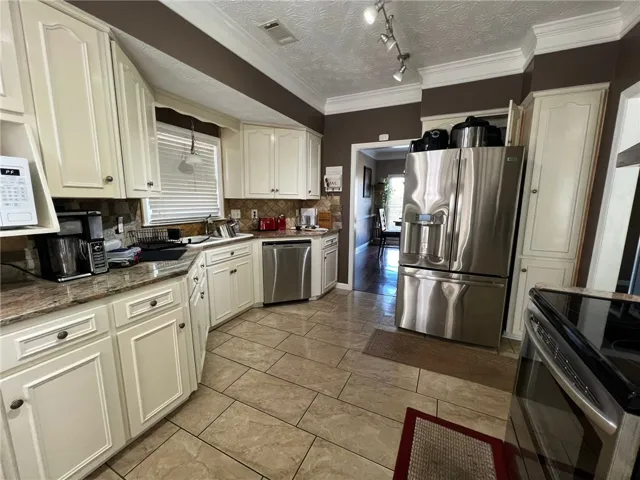 803 India Road, Opelika, Alabama 36801