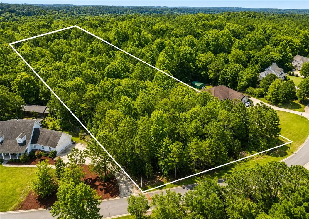 3.28 acres within Auburn's city limits!