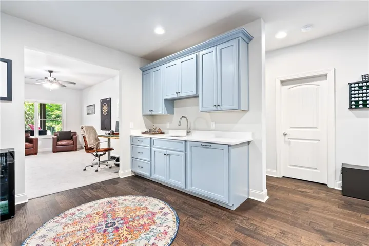 992 Fairview Drive, Auburn, Alabama 36830