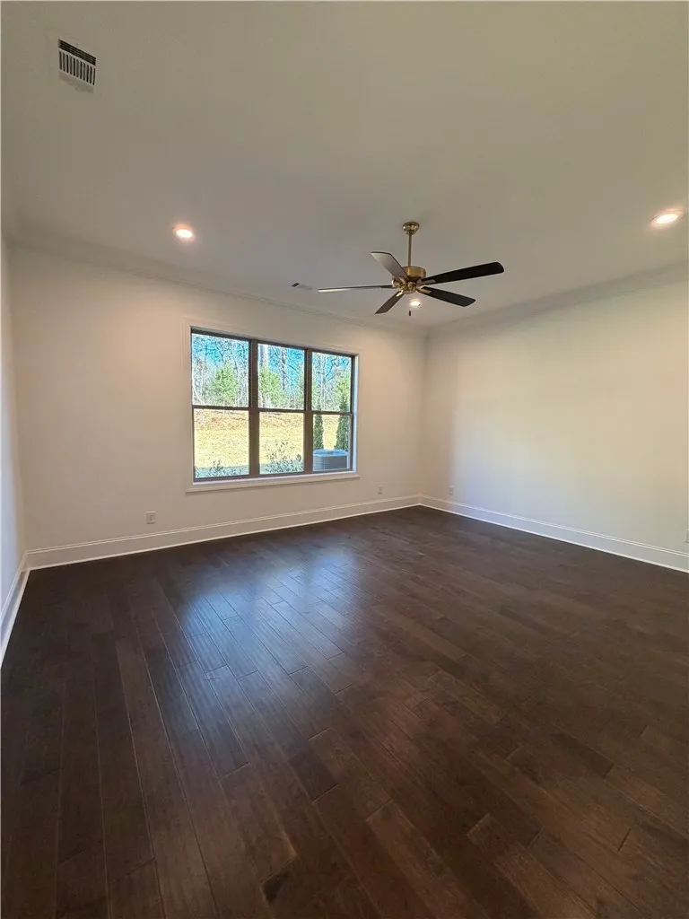 Large Guest Bedroom