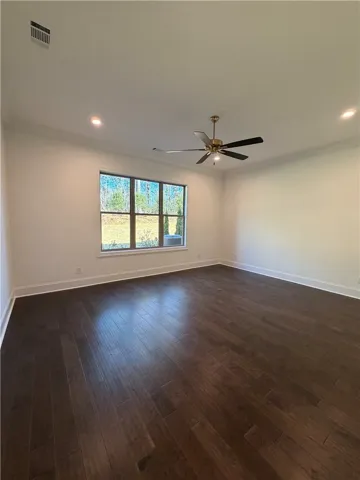 Large Guest Bedroom