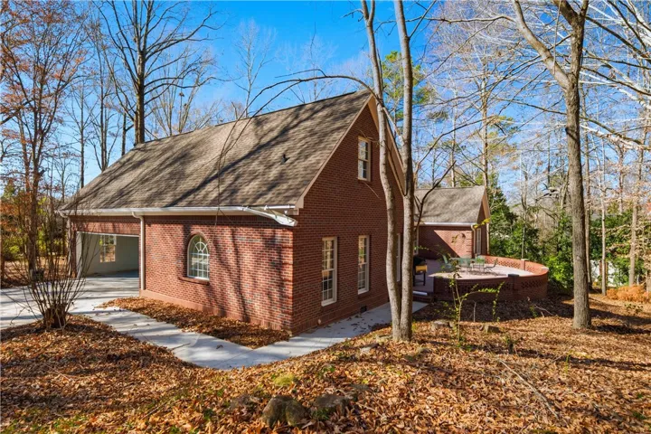 2567 Bent Creek Road, Auburn, Alabama 36830