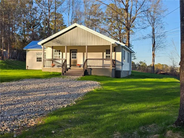 309 Hodge Street, Valley, Alabama 36854