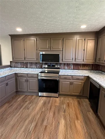 309 Hodge Street, Valley, Alabama 36854