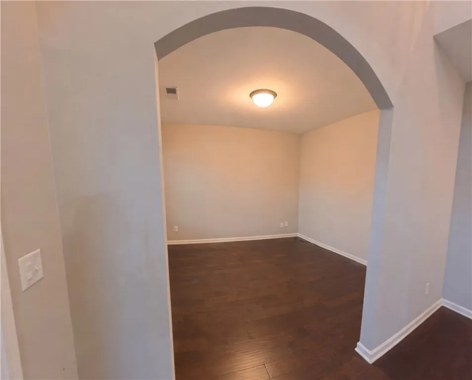 Front sitting room or office