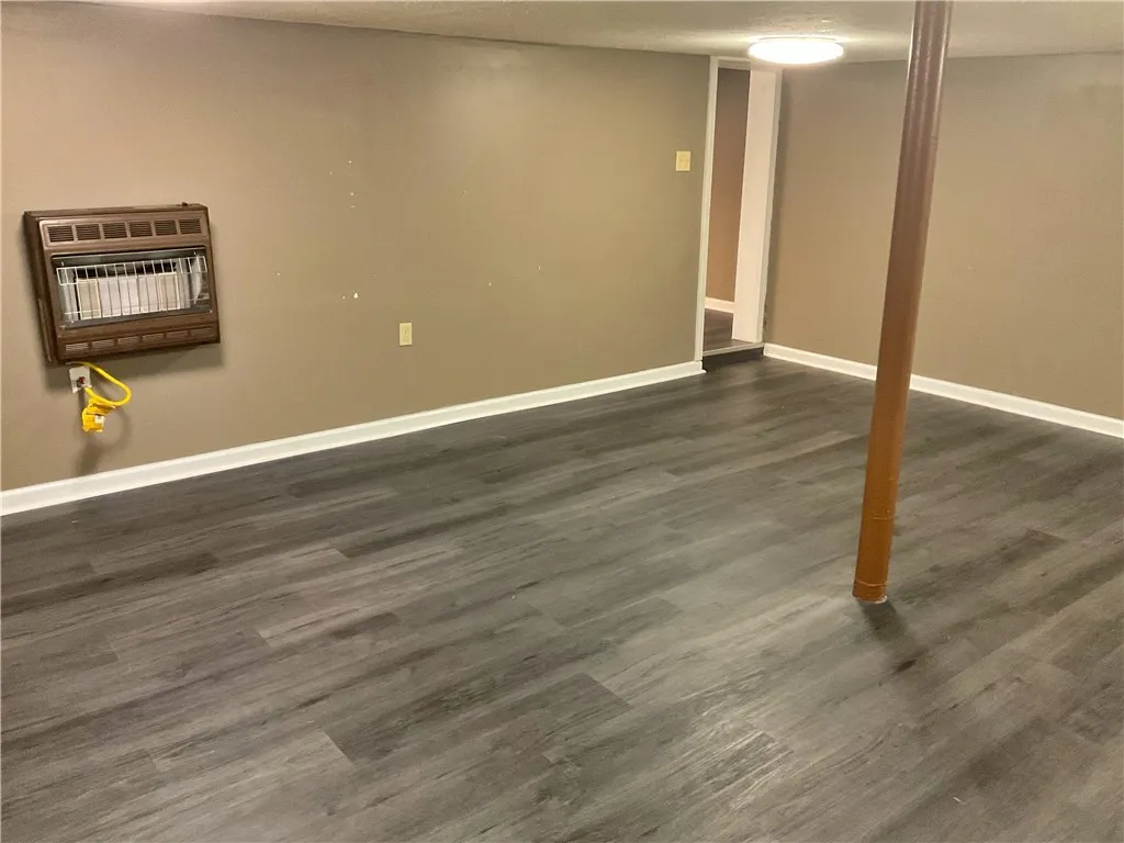 Perfect for Man Cave, Media Room, Crafts or other.