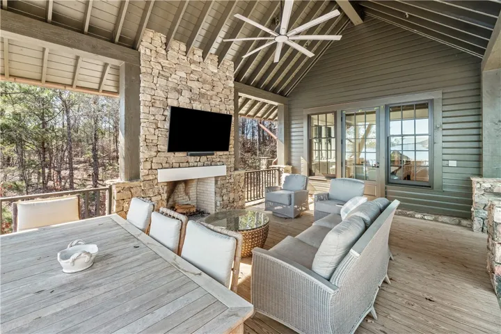 Level 2 porch