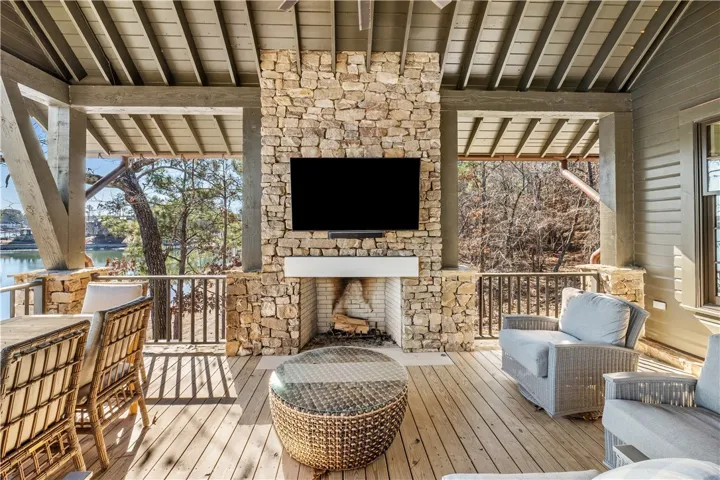 Level 2 porch