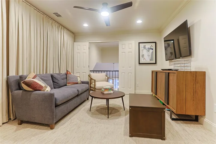 Bonus/Playroom