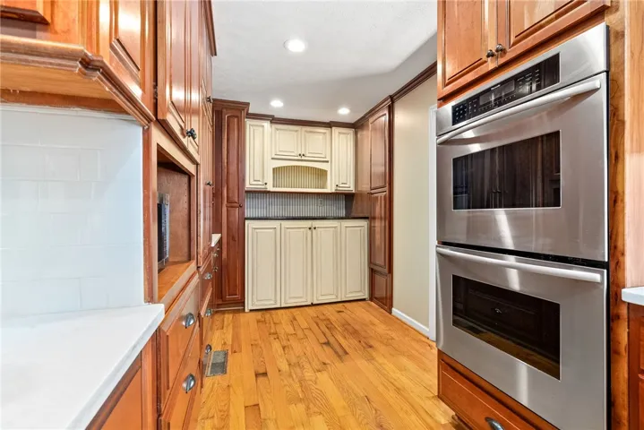 Kitchen galley