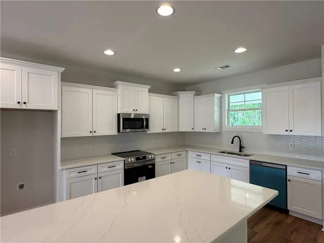 803 Lee Road 240 N/a, Salem, Alabama 36874