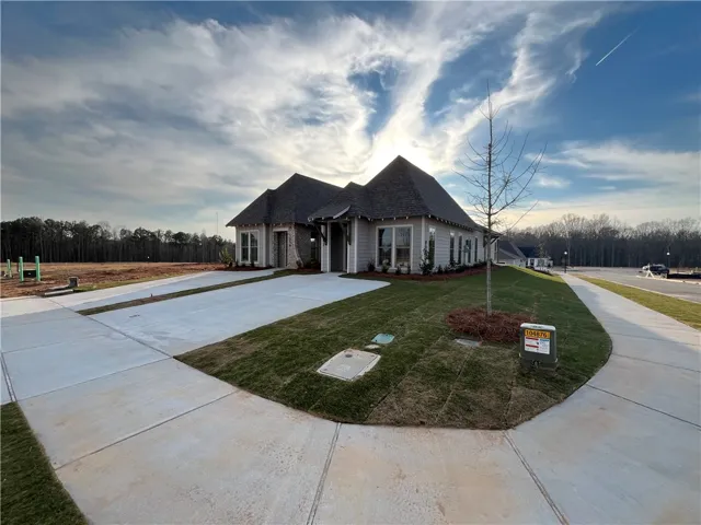 The Duette 4D by Holland Homes LLC. All plans, pricing, and specifications are subject to change without notice.