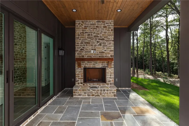 4555 Harrogate Lane, Auburn, Alabama 36830