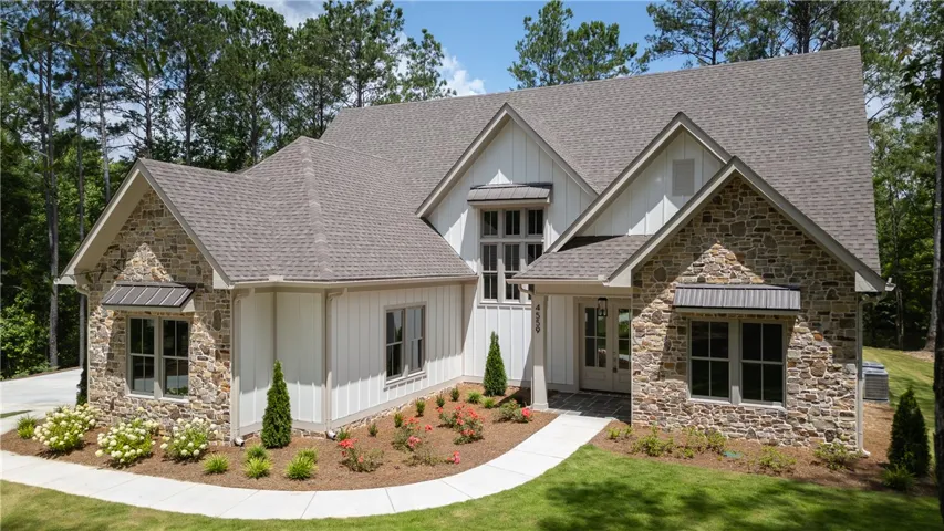 4559 Harrogate Lane, Auburn, Alabama 36830