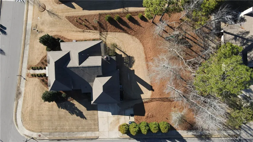 2283 East Lake Boulevard, Auburn, Alabama 36830