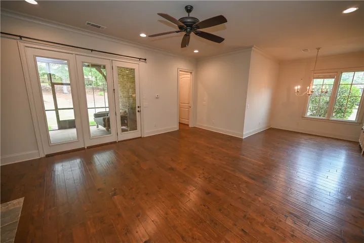 2283 East Lake Boulevard, Auburn, Alabama 36830