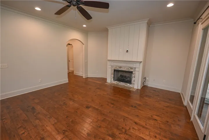 2283 East Lake Boulevard, Auburn, Alabama 36830