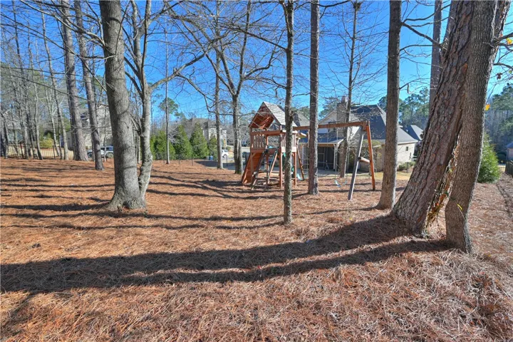 2283 East Lake Boulevard, Auburn, Alabama 36830