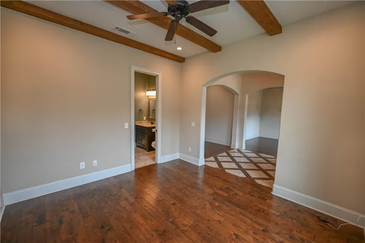 2283 East Lake Boulevard, Auburn, Alabama 36830