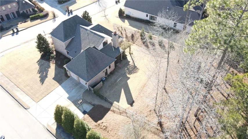 2283 East Lake Boulevard, Auburn, Alabama 36830