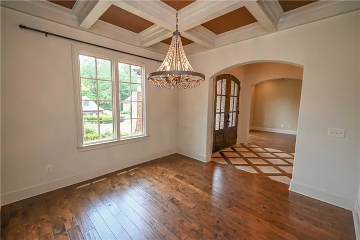 2283 East Lake Boulevard, Auburn, Alabama 36830
