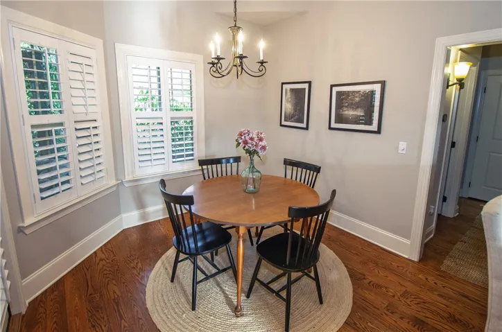 Breakfast area adjoins kitchen