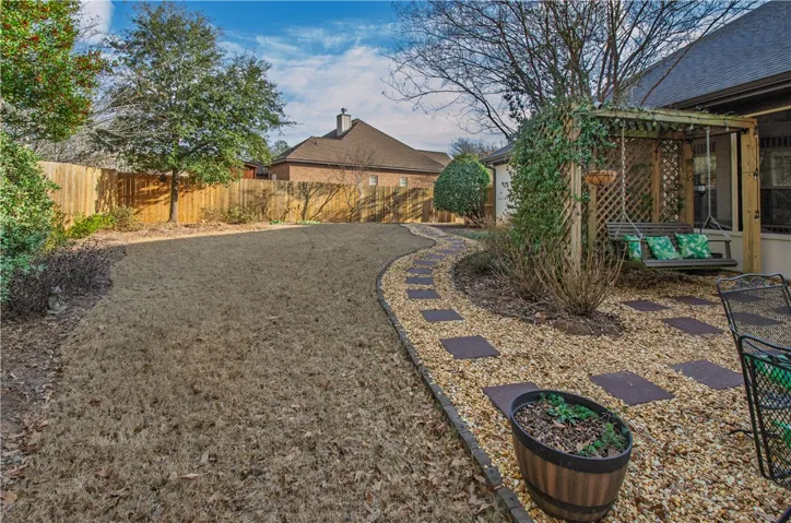 1678 Sutherland Lane, Auburn, Alabama 36830