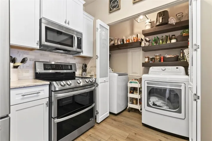 Washer and Dryer also in 2022 are included.