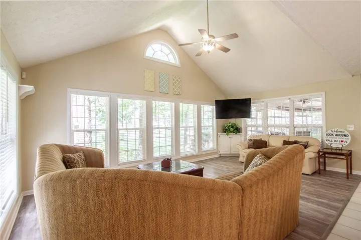 Keeping Room Addl - vaulted ceiling