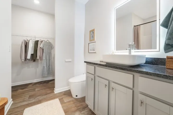 Builder photo not specific unit