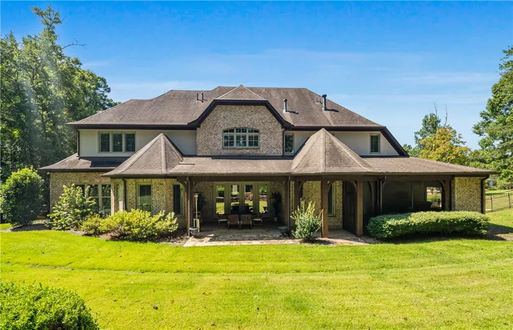 1821 Altamont Court, Auburn, Alabama 36830