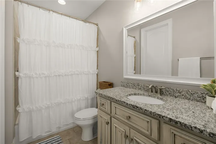 1821 Altamont Court, Auburn, Alabama 36830