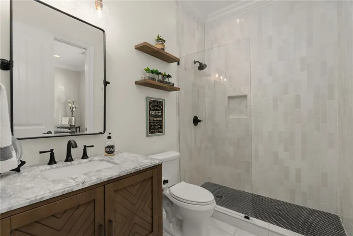 1821 Altamont Court, Auburn, Alabama 36830