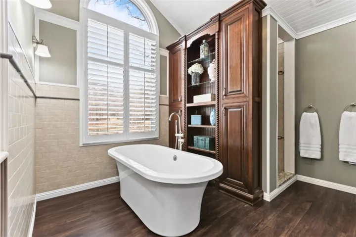primary bath