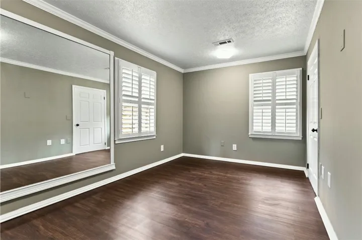 flex room with garage access
