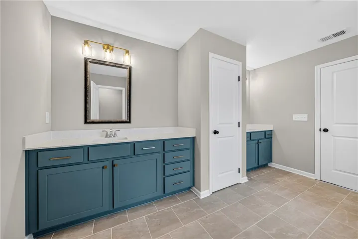 787 Wyndham Village Drive, Opelika, Alabama 36804