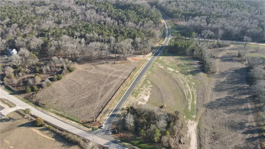 515 Rolling Oaks Court, Auburn, Alabama 36830