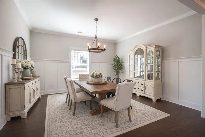 Dining Room (Virtually Staged)