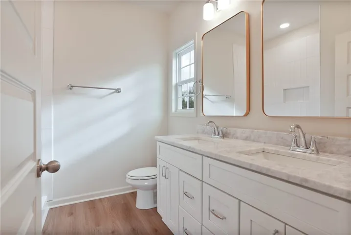 EXAMPLE PHOTOS of completed Hayden Floor plan