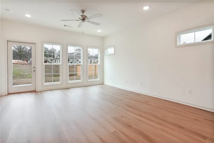 EXAMPLE PHOTOS of completed Hayden Floor plan