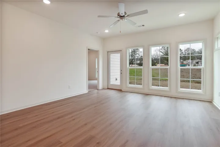 EXAMPLE PHOTOS of completed Hayden Floor plan