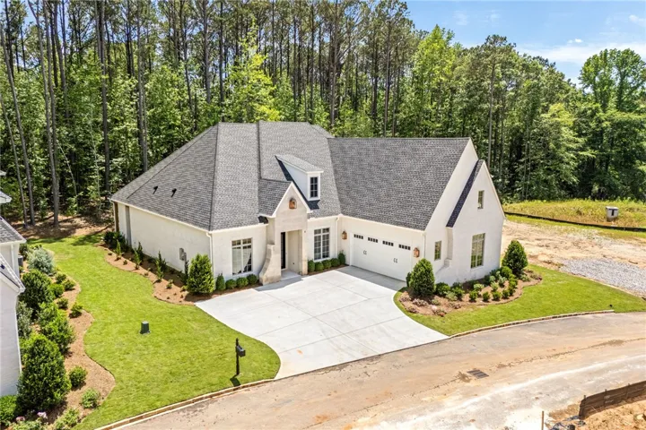 900-4 Annabrook Drive, Auburn, Alabama 36830