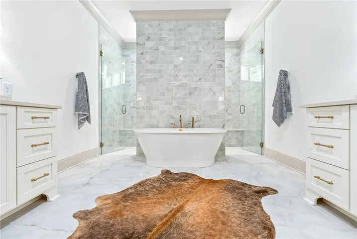 Amazing Master Bath.