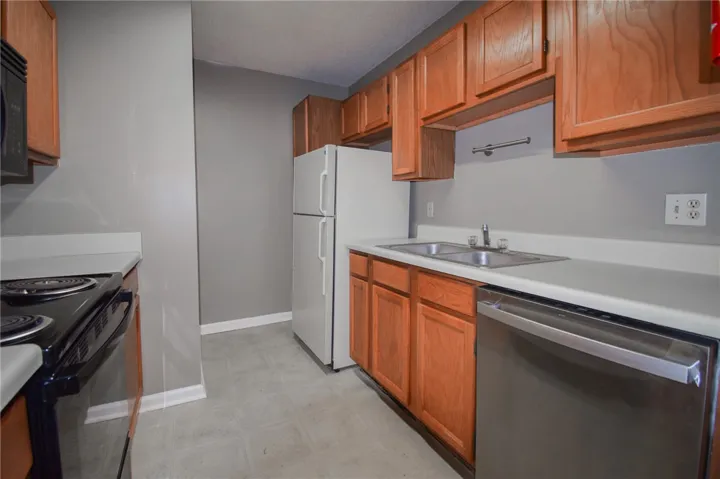 Kitchen
*interior photos of vacant unit A